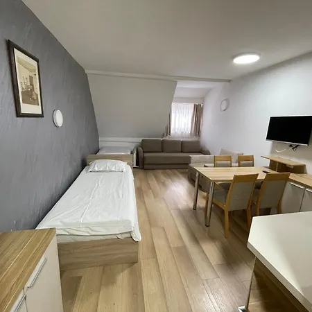 Konaci Apartment *